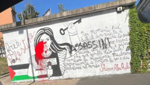 Il murales vandalizzato