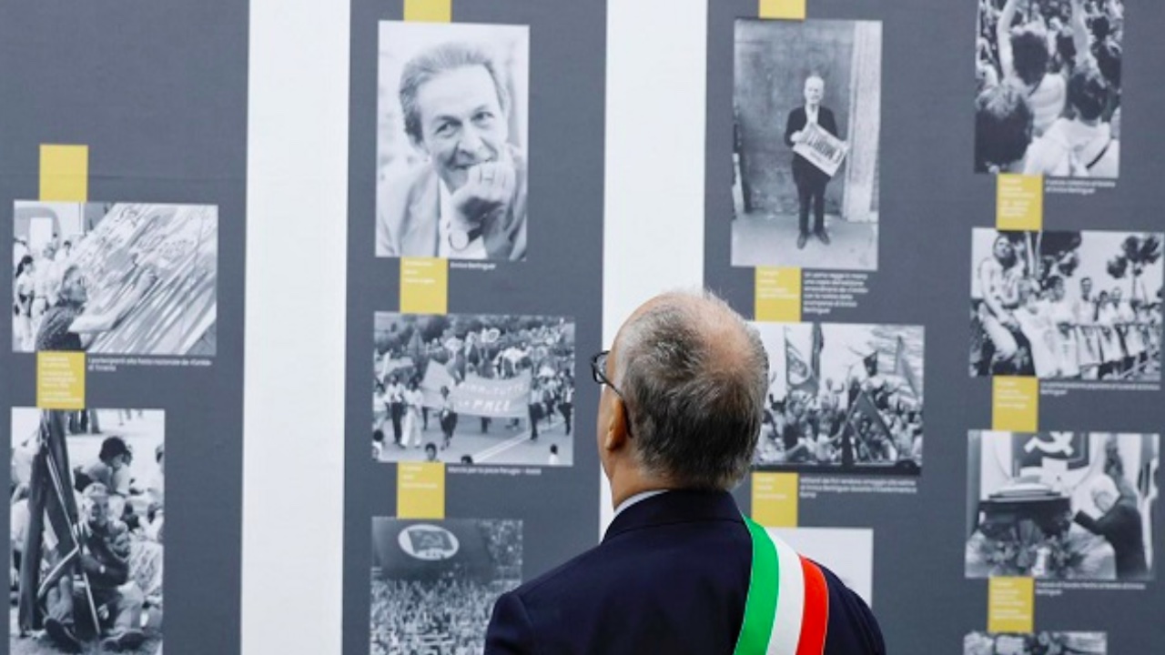 Roma, all’ex Mattatoio la mostra dedicata a Enrico Berlinguer nel centenario della nascita