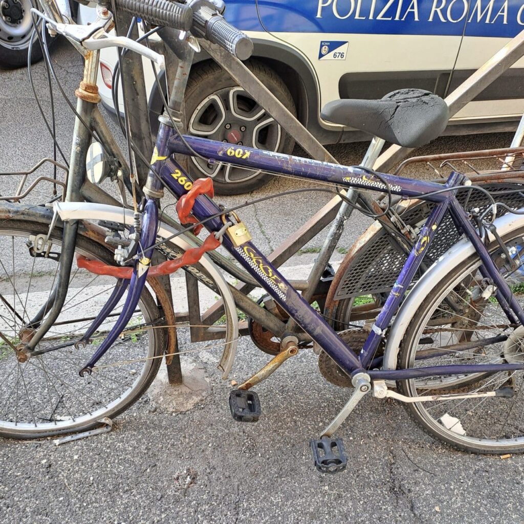 Rimozione bici Polizia Locale