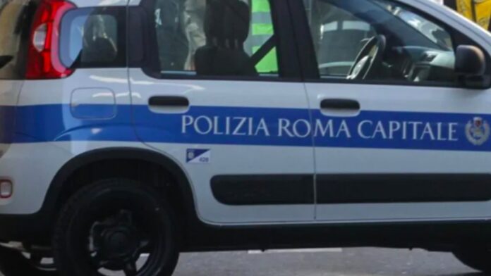 Roma, donna travolta da un'auto all'Eur: è grave