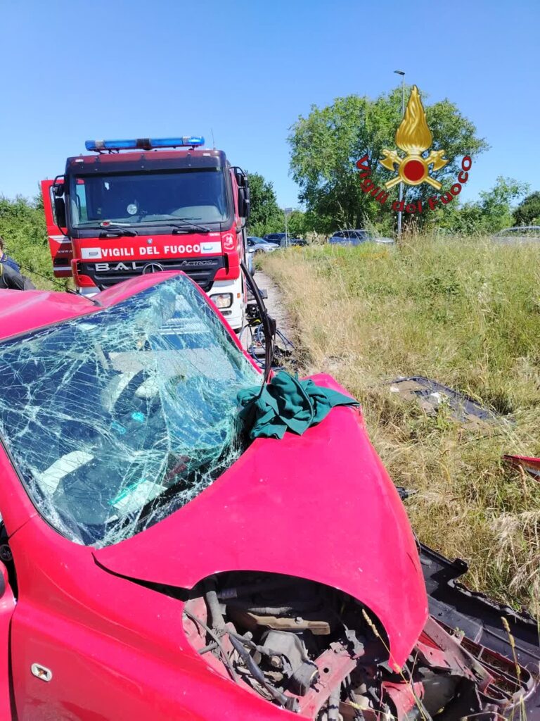 incidente roma feriti