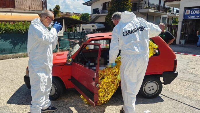 Femminicidio Roma, spara e uccide la moglie. Ai figli aveva detto: Separazione? Piuttosto l'ammazzo