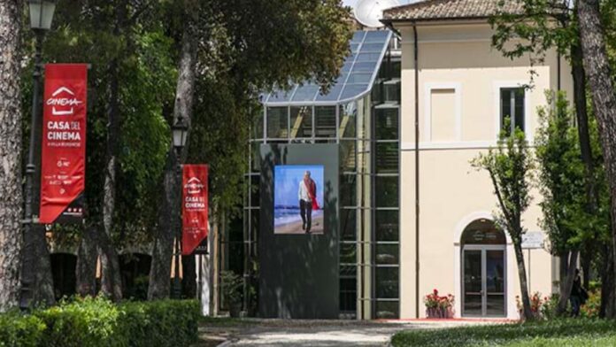 Roma, la Casa del Cinema celebra il mito di Marcello Mastroianni