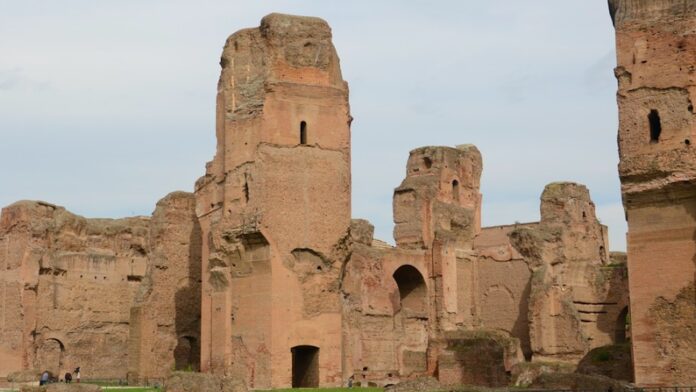 Roma, tornano le visite serali alle Terme di Caracalla: 9 appuntamenti da domani al 31 ottobre