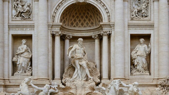 Fontana di Trevi, inaugurata la passerella panoramica: entro dicembre torna l’acqua