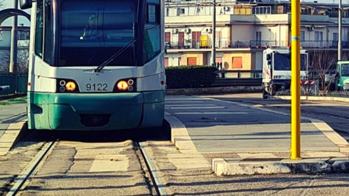 Roma, problema tecnico a tram: linea 2 sostituita da bus momentaneamente